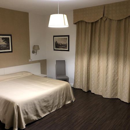 Green Park Hotel 메르코글리아노 외부 사진