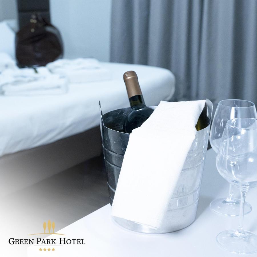 Green Park Hotel 메르코글리아노 외부 사진